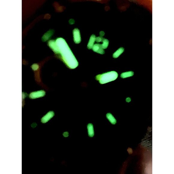 Timex Men's Watch TW2V78700 Quartz Green  Dial Two Tone Stainless Steel 45mm - Picture 8 of 15